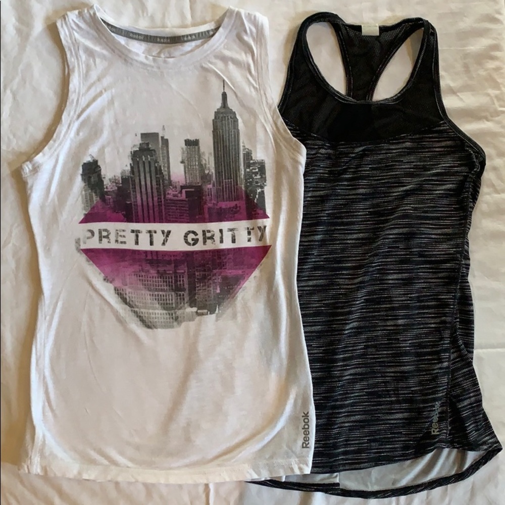 2 XS athletic tops